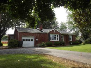 9540 Highway 641, Puryear, TN 38251-3402