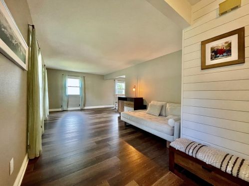 1829 Ruben Dr, Waukesha, WI 53186-1660