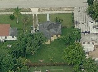2120 105th Ter, Miami FL  33147-1359 exterior