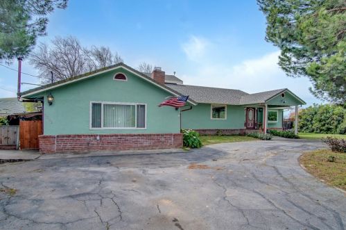 4281 Santa Ana Valley Rd, Hollister, CA 95023-9744