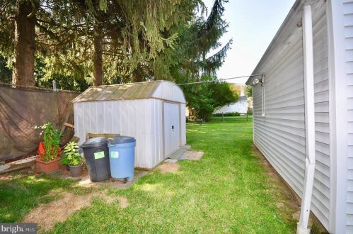 823 Willow St, Southampton PA  18966-3431 exterior