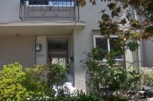1070 Buckingham Ln, Newport Beach, CA 92660-4718