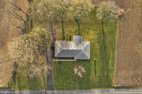250 Shady Ln, Carlisle PA  17013-1637 exterior