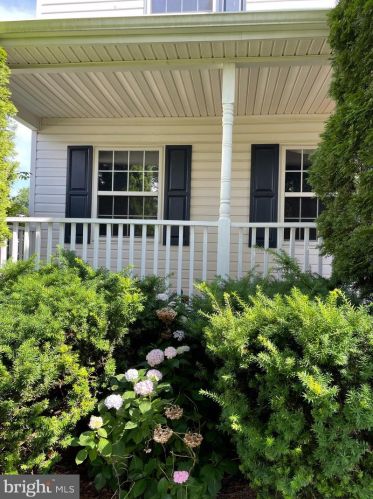 3012 Larkin Rd, Boothwyn, PA 19061-2463