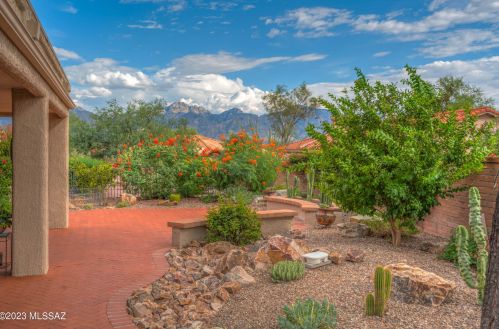 962 Royal Ridge Dr, Tucson, AZ 85755-8806