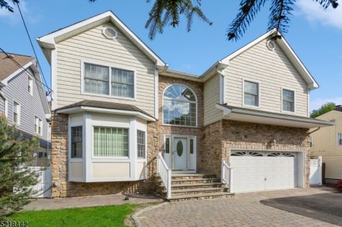 2372 Mountain Ave, Scotch Plains, NJ 07076-1461