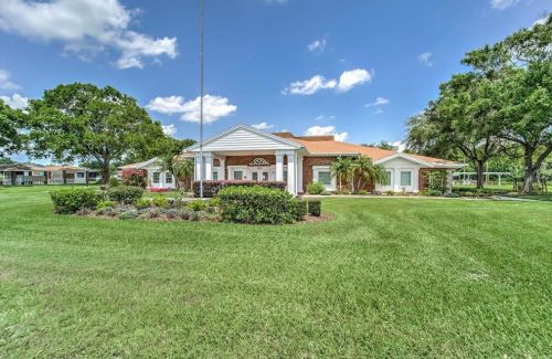 1947 Birchwood Loop, Lakeland FL  33811-2927 exterior