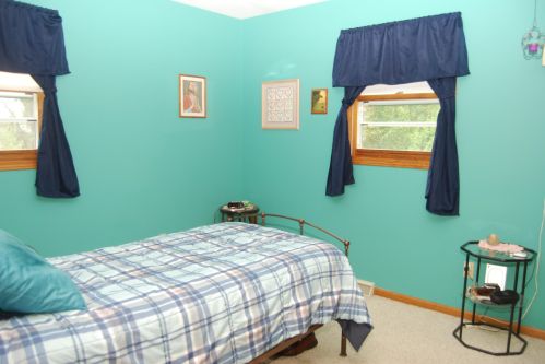 711 Harrison Ct, West Bend WI  53090-1800 exterior