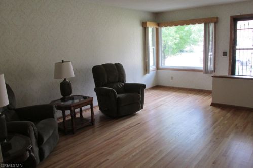 4348 Zane Ave, Minneapolis, MN 55422-1058