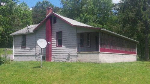 11559 Smokers Hl Rd, Huntingdon PA  16652-6868 exterior