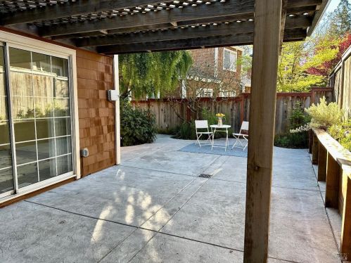 2647 Lago Oaks Dr, Santa Rosa CA  95405-9100 exterior