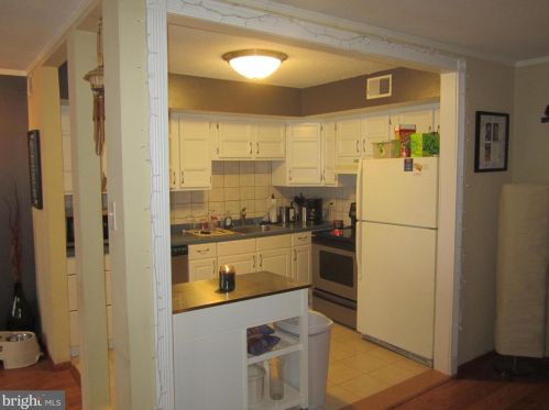 402 Monroe Dr, Harleysville, PA 19438-3917