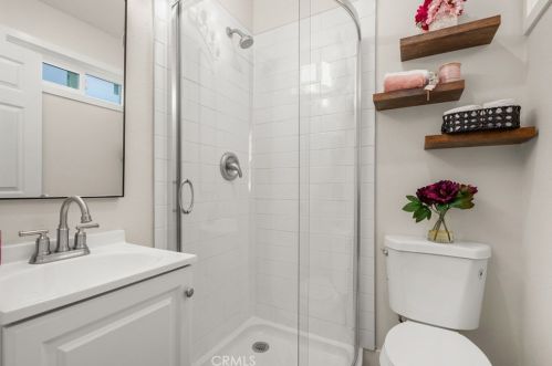 2485 Grandeur Ave, Altadena CA  91001-5548 exterior