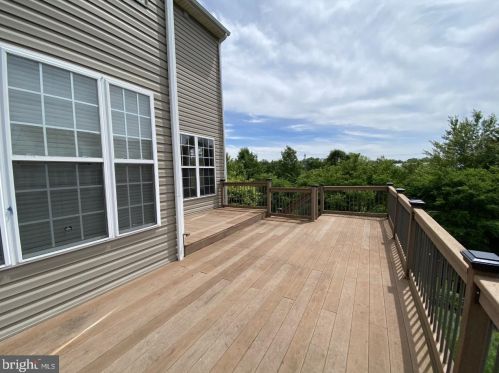 610 Seabury Dr, Wilmington DE  19810-1453 exterior