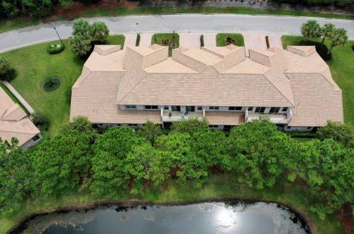 8135 Mulligan Cir, Fort Pierce, FL 34986-3310