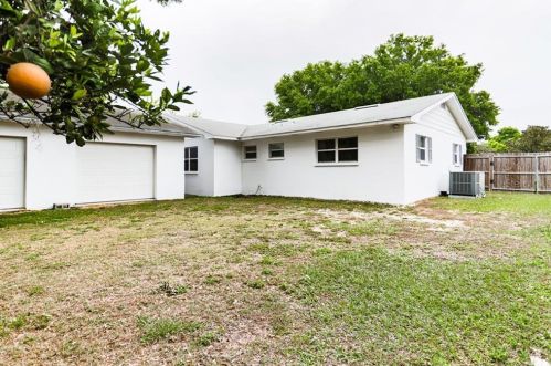 1221 Newport Ave, Lakeland FL 33803-3361 exterior