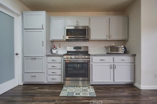 9985 Appleton St, Victorville CA  92392-1967 exterior
