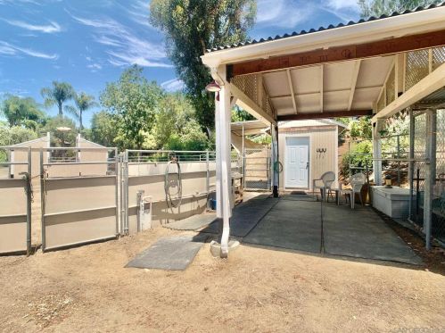 2435 Deland Dr, Alpine CA  91901-3192 exterior