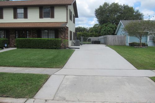 393 La Mancha Ave, West Palm Beach, FL 33411-1048