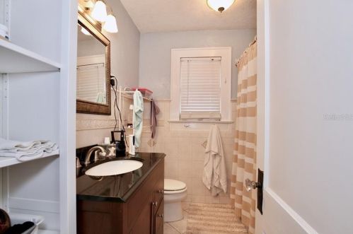 738 Edgewater Dr, Orlando FL 32804-6890 exterior