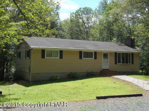 260 Middle Rd, Tannersville, PA 18372-7779