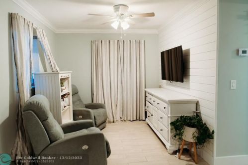 430 Emerald Ave, Fort Pierce FL  34945-2123 exterior