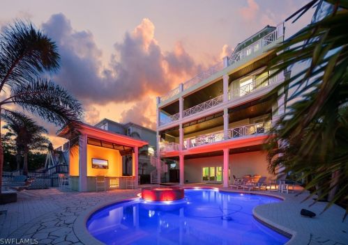 4148 Estero Blvd, Fort Myers Beach FL  33931-3826 exterior
