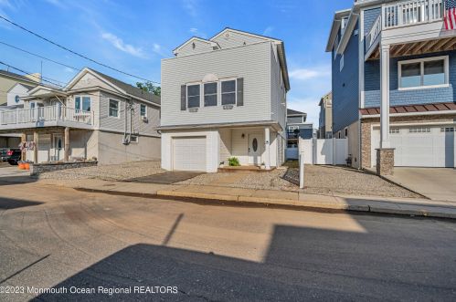 21 Waterwitch Ave, Monmouth Hills, NJ 07732-1414