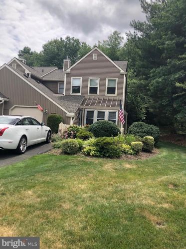 1577 Applewood Cir, Yardley, PA 19067-5748