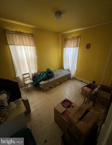 10 Jury St, Highspire PA  17034-1010 exterior