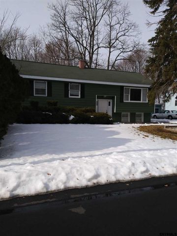 2127 Avenue B, Schenectady, NY 12308-1209