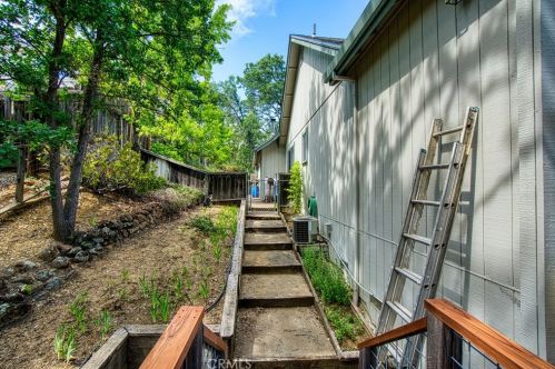 1055 Page Dr, Lakeport CA  95453-3421 exterior