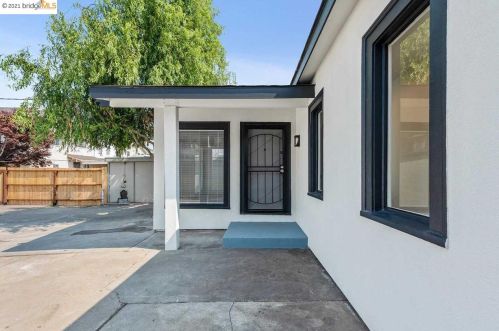 319 Foothill Blvd, Oakland CA  94606-2322 exterior