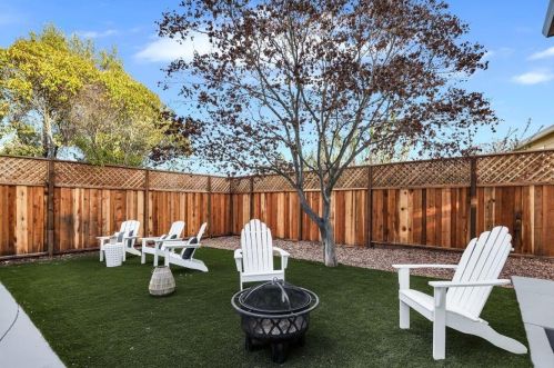 159 Westgate St, Redwood City CA  94062-2811 exterior