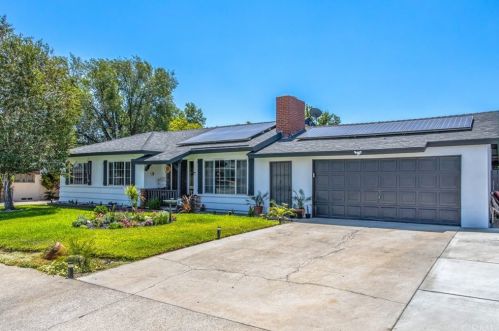 163 Holly St, Rialto CA  92376-4313 exterior