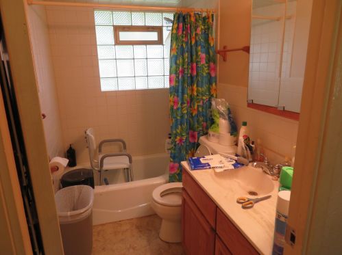 9722 Riverview Ln, Caledonia, WI 53108-9625