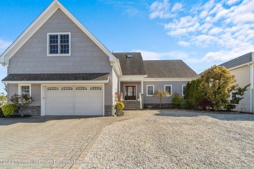 43 Bay Way, Bricktown, NJ 08723-7348