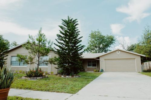 3217 Timothy St, Apopka FL  32703-6047 exterior