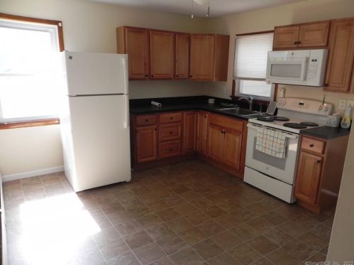 112 Ward St, Norwalk, CT 06851-2831
