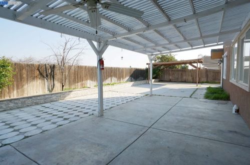 682 Vasconcellos Ave, Manteca CA  95336-8546 exterior