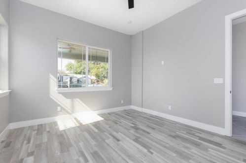 126 Mylnar Ave, Manteca CA  95336-4908 exterior