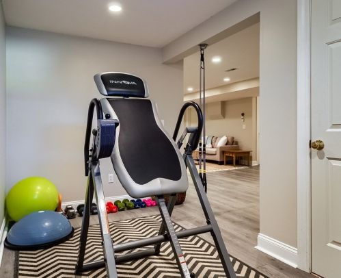 9 Kemble Dr, Shrewsbury MA 01545-1690 exterior