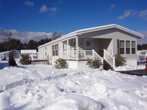 32 Spruce Dr, Belmont NH  03220-4458 exterior