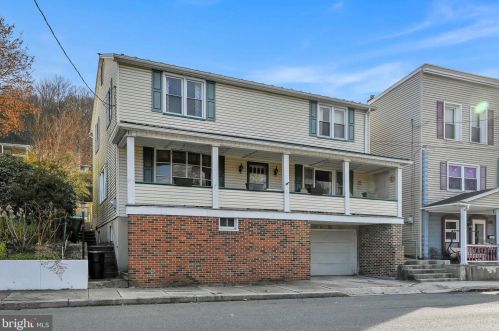 326 Bacon St, Primrose, PA 17901-3908