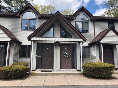 16 Northampton Ln, Plainville, CT 06062-1247