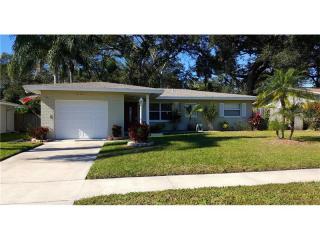 611 Cork St, Largo, FL 33770-2537
