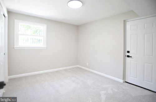 1396 Harris Rd, Dresher PA  19025-1104 exterior