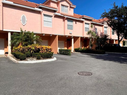 2018 Alta Meadows Ln, Delray Beach, FL 33444-1113