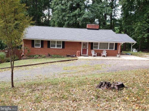 3993 Orange St, Triangle VA  22172-1241 exterior