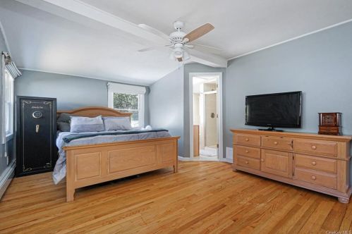 533 Oscawana Lk Rd, Tompkins Corners NY  10579-2205 exterior